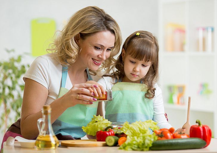 COOKING WITH KID