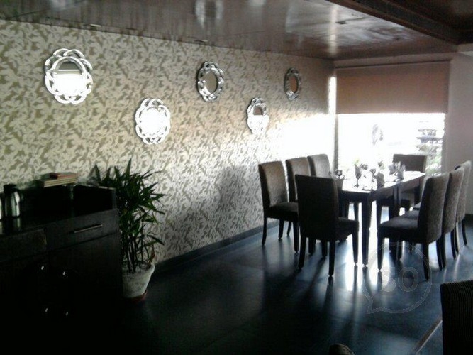 Chutneez Restaurant Lounge and Bar